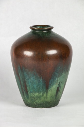 Clewell Bronze Vase #323