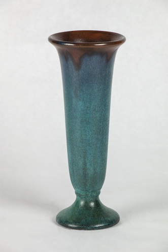 1 Clewell Bronze Vase #413